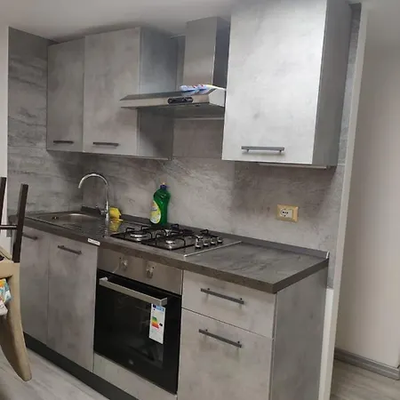 Palace Apartment *
